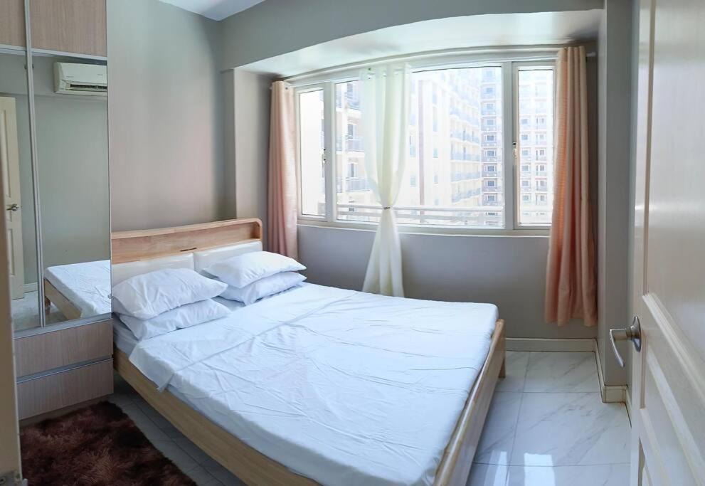 Monarch Parksuites - Balmoral Place Paranaque City Exteriér fotografie