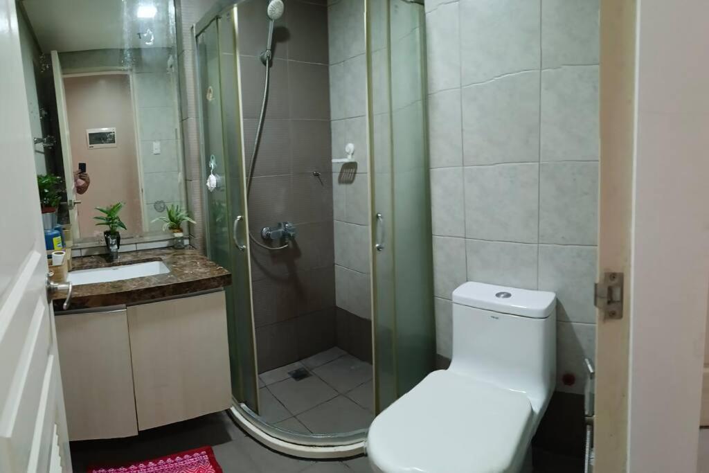 Monarch Parksuites - Balmoral Place Paranaque City Exteriér fotografie