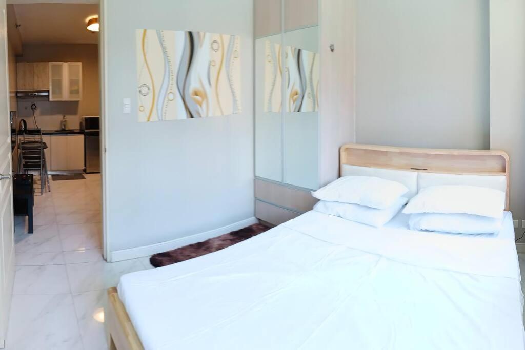 Monarch Parksuites - Balmoral Place Paranaque City Exteriér fotografie